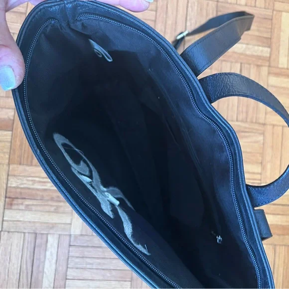 ThirtyOne Backpack with “K” Monogram - Picture 3 of 4